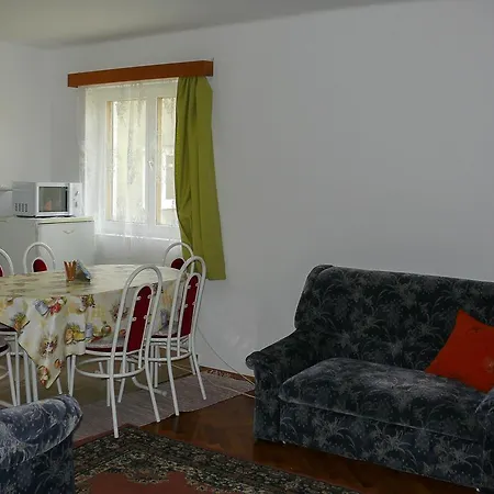 Familia Nyaralo 87 Hébergement de vacances