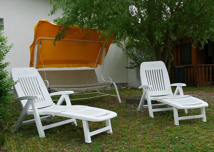 Familia Nyaralo 87 * 발라톤페니베스