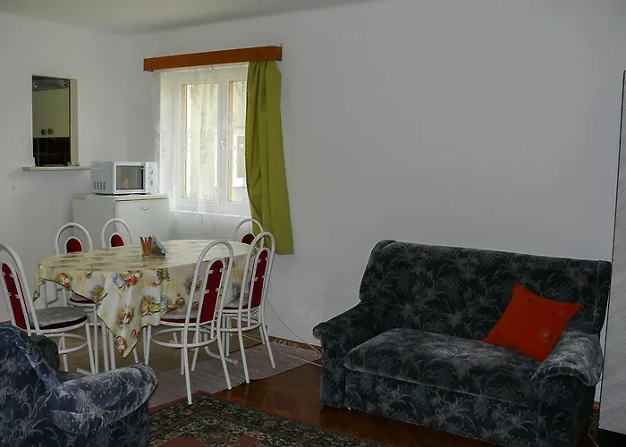 Familia Nyaralo 87 펜션